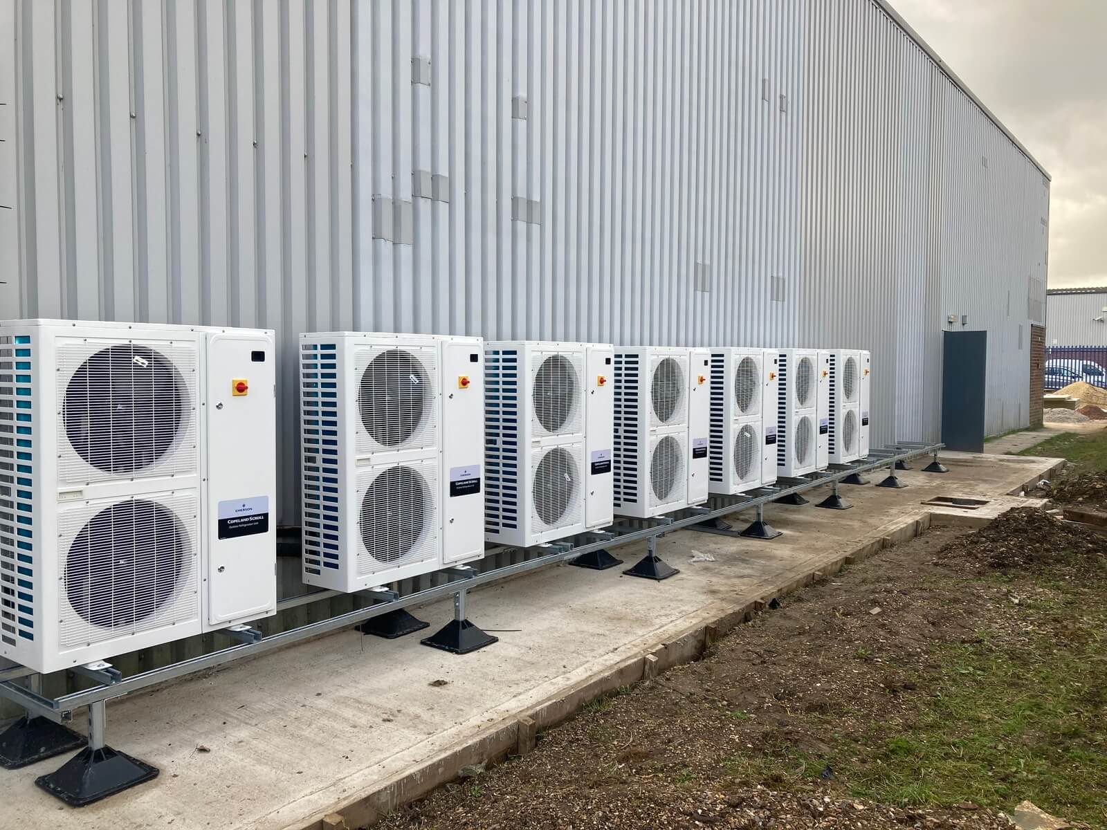 air conditioning installation london on bulding